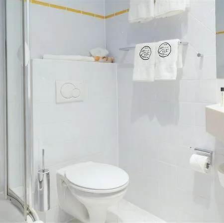 Cult Frankfurt 4*