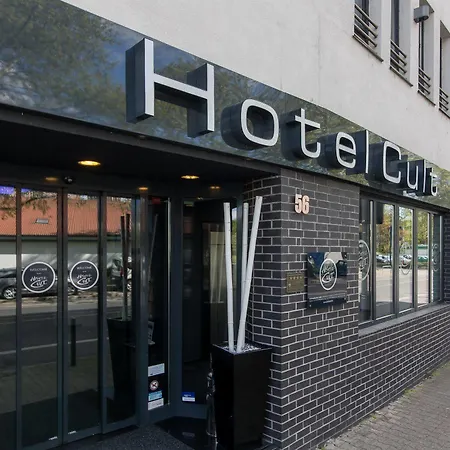 Cult Frankfurt Hotel 4*
