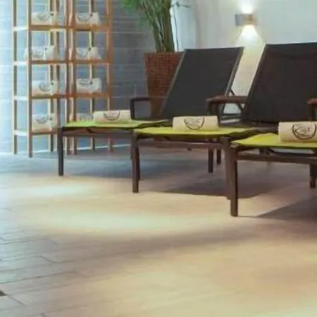 Cult Frankfurt Hotel 4*