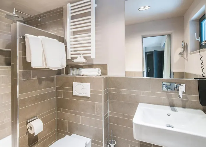 Hotel Cult Frankfurt 4*