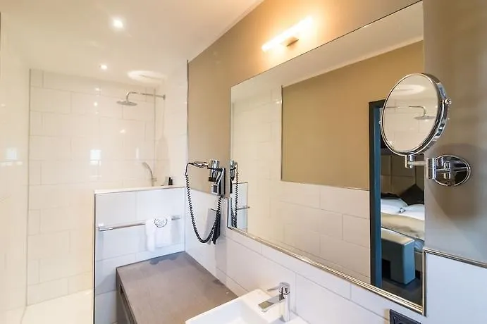 Cult Frankfurt Hotel 4*