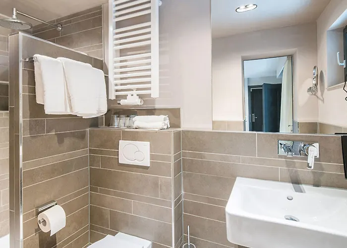 Hotel Cult Frankfurt 4*