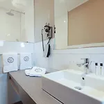 Cult Frankfurt 4*