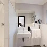 Cult Frankfurt Hotel 4*