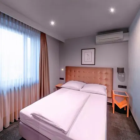 Cult Frankfurt 4* Frankfurt nad Mohanem