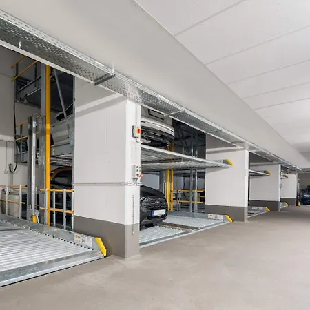 Hotel Cult Frankfurt 4*