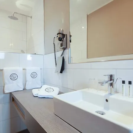 Cult Frankfurt 4*