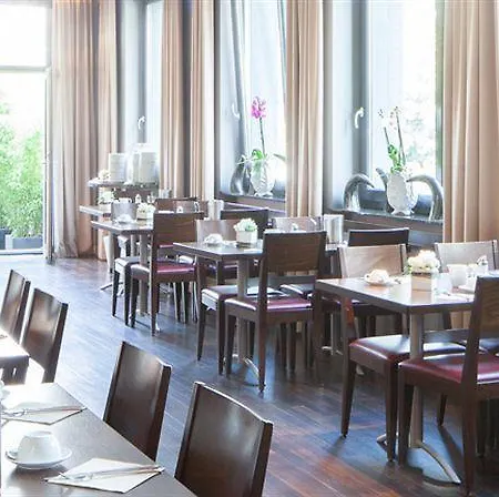 Cult Frankfurt 4*