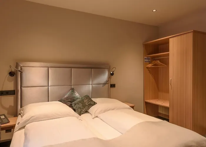 Cult Frankfurt Szálloda 4*