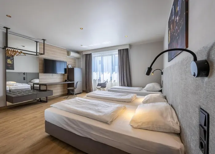 Szálloda Cult Frankfurt 4*