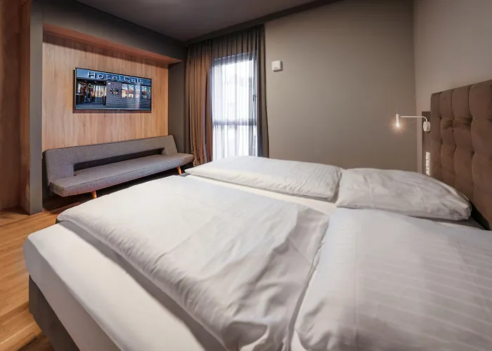 Hotel Cult Frankfurt 4*