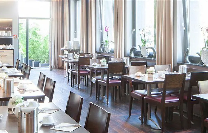 Cult Frankfurt 4*