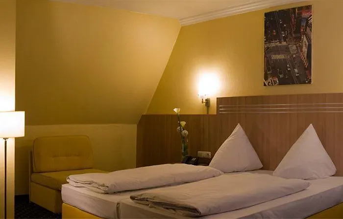 Cult Frankfurt Hotel