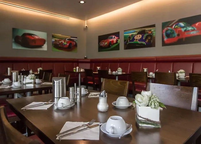 Cult Frankfurt Szálloda 4*