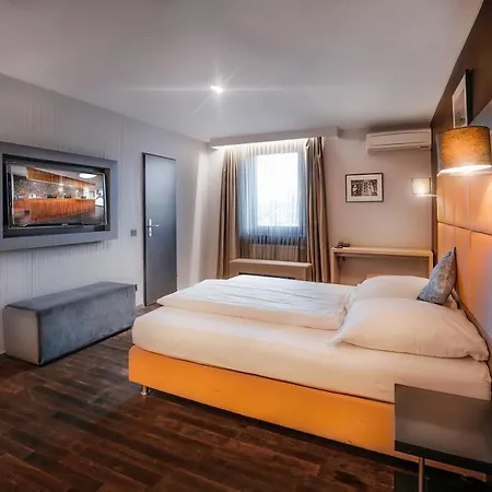 Cult Frankfurt 4* Francoforte sul Meno