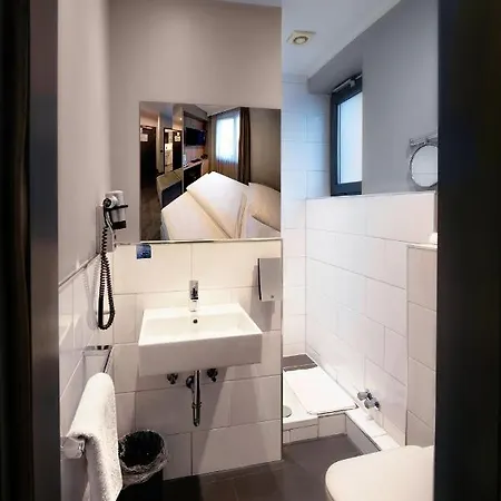 Cult Frankfurt 4* Francoforte sul Meno