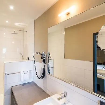 Cult Frankfurt Hotel 4*