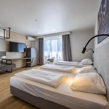 Hotel Cult Frankfurt 4*