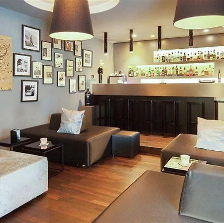 Cult Frankfurt Otel